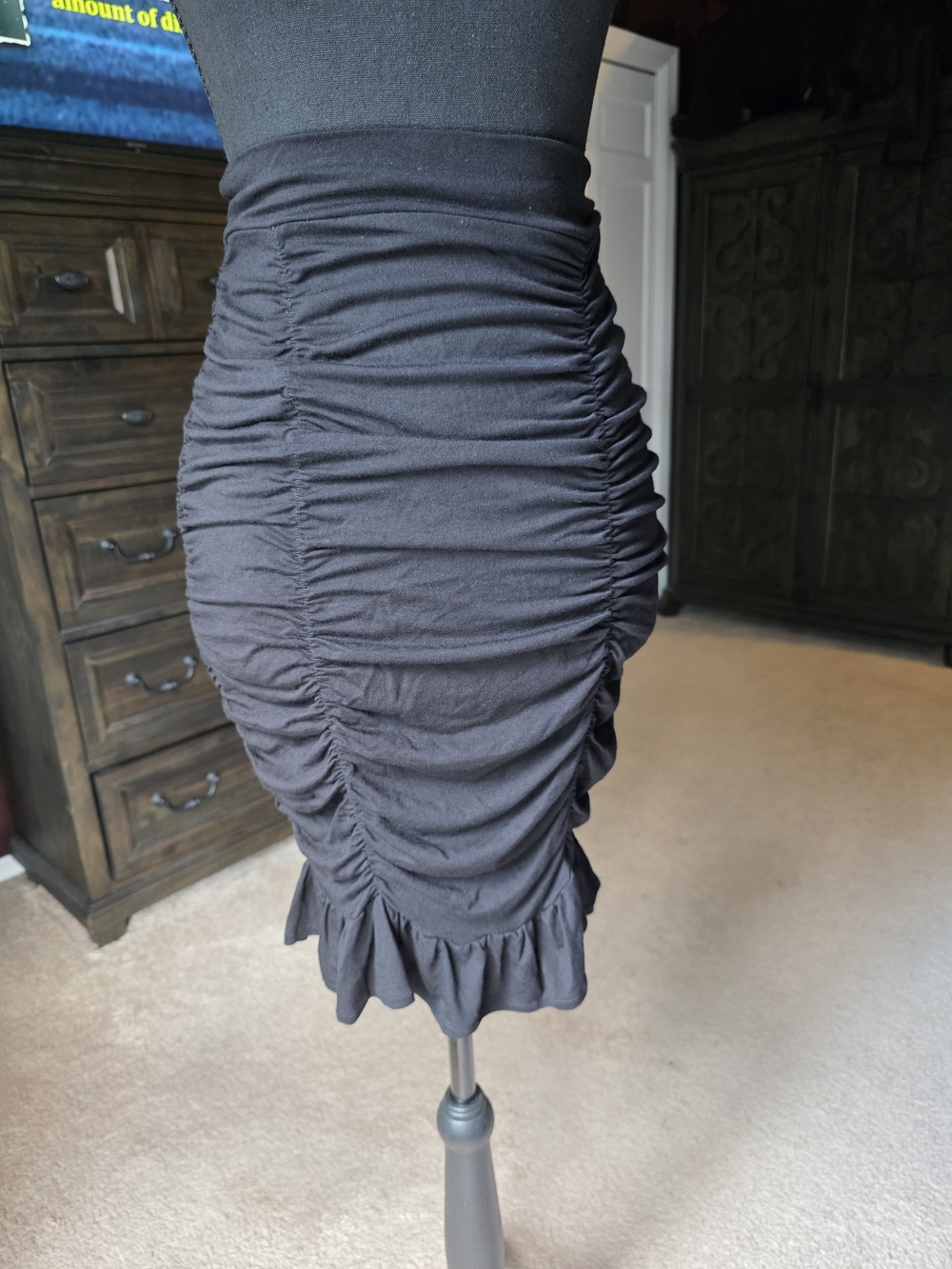 Putré-Fashion Black Ruched Ruffle Midi Skirt Size M NWT Goth Whimsigoth Alt